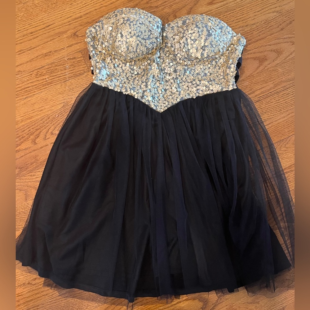 Eye turning short puffy dress